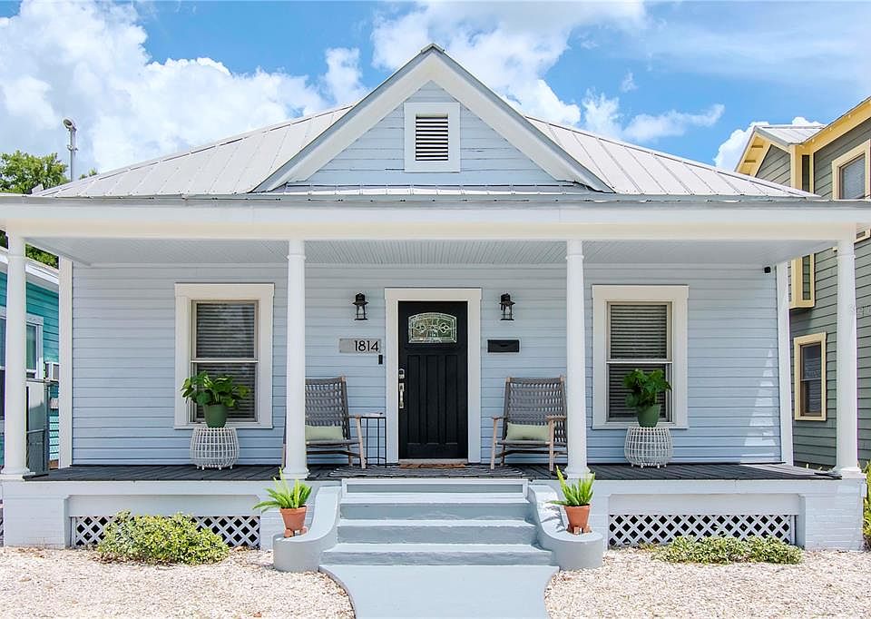 1st image of 1814 E 15TH AVENUE