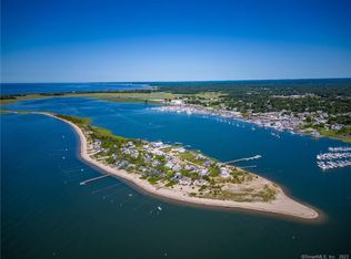 41 Central Ave, Clinton, CT 06413