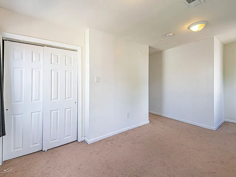 2100 St. Albans St — Photo 4