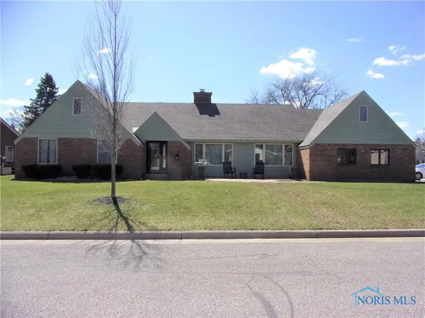 725 Crestview Ave, Bryan, OH 43506