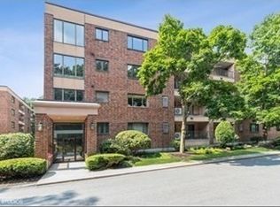 Ledgewood Condominium, Peabody, MA 01960