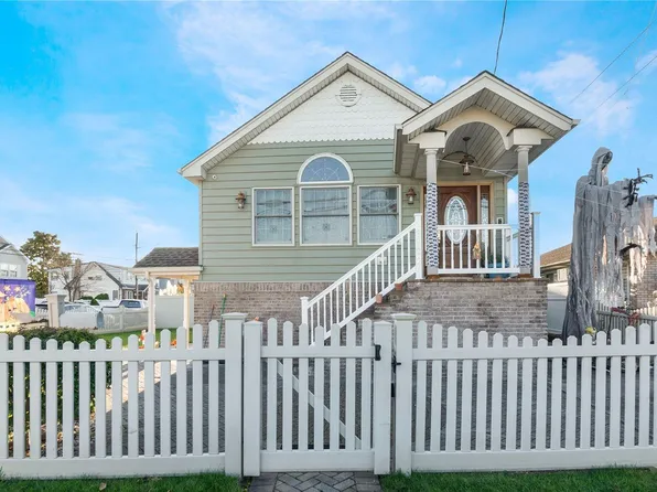 3102 Milburn Avenue, Baldwin, NY 11510