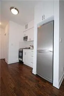 Rented by Buchbinder & Warren | media 14