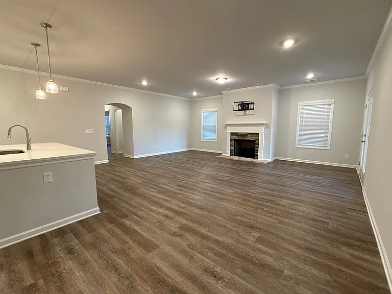 102 Ranna Dr — Photo 10