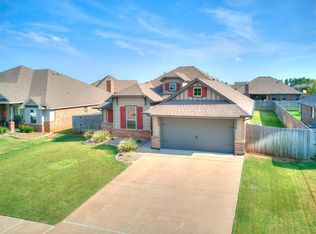 11024 NW 8th St, Yukon, OK 73099