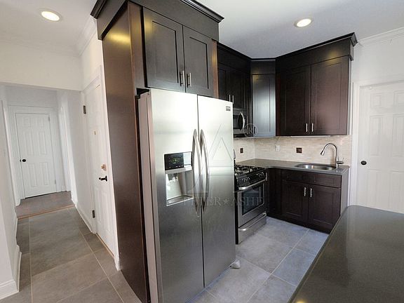 2nd image of 170 E 100th St APT 4F