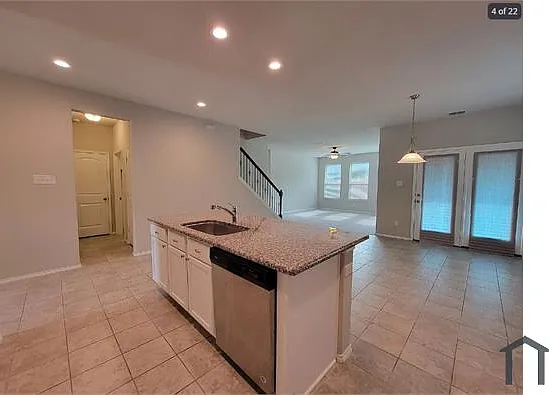 4725 Redbud Dr — Photo 3