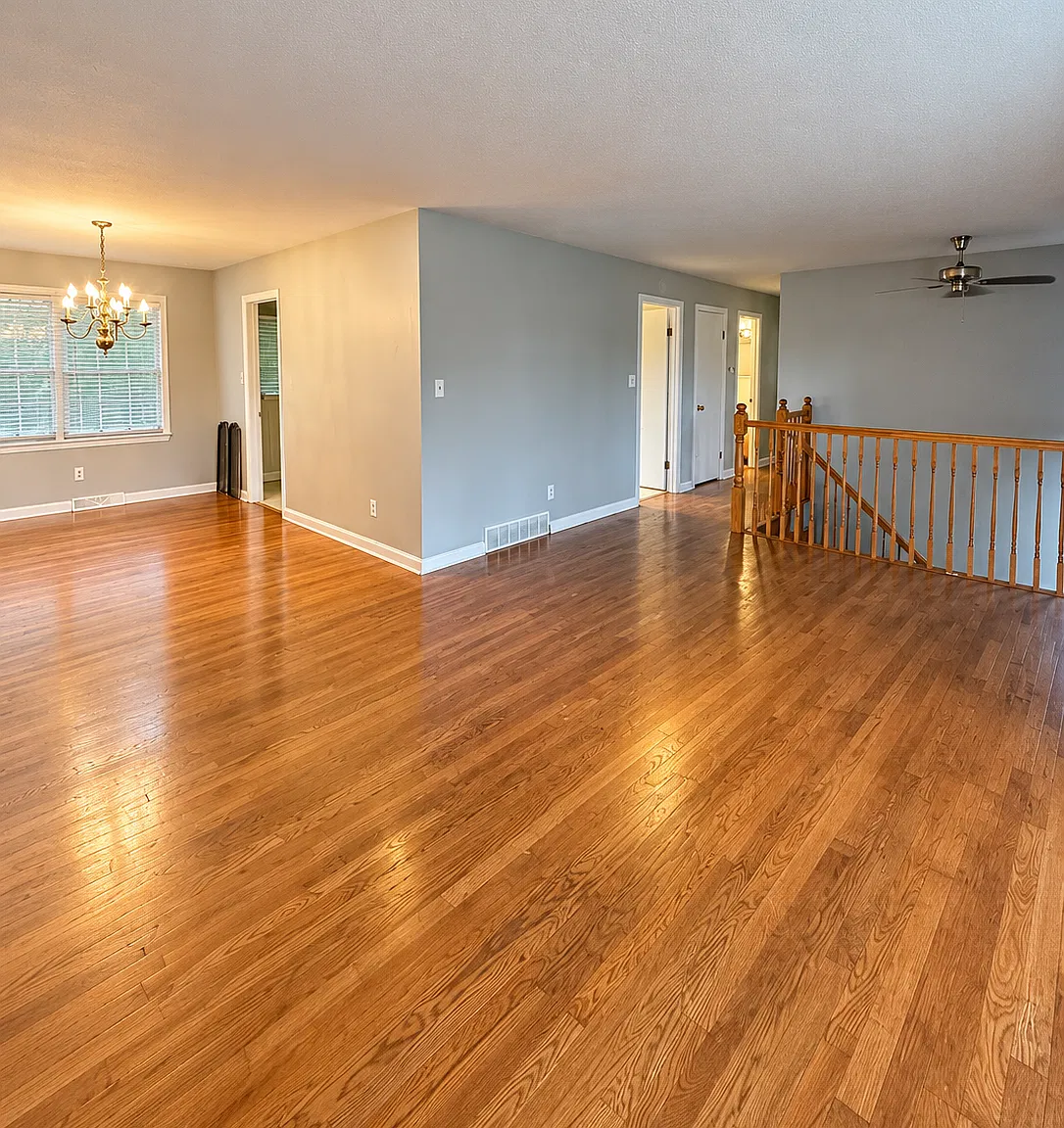 4 bed, 2300 sqft, $1,800 — Photo 2