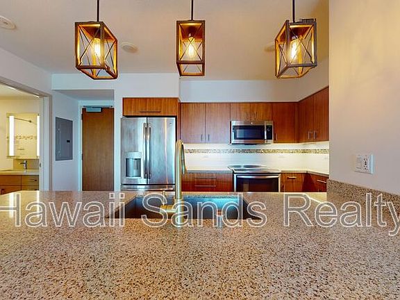 4th image of 555 South St #2709