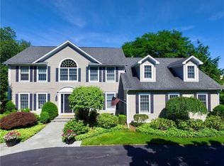 187 Shadow Brook Dr, Warwick, RI 02886