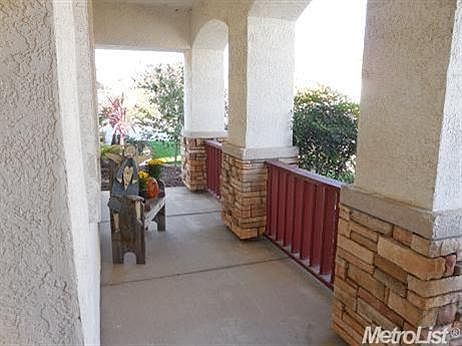 3rd image of 1820 Davenport Dr