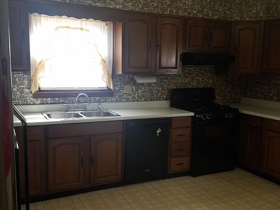 5th image of 2301 Dewey St