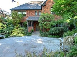 1120 36th Ave E, Seattle, WA 98112