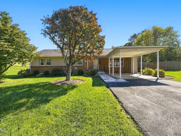 1320 Oxford Pl, Johnson City, TN 37601