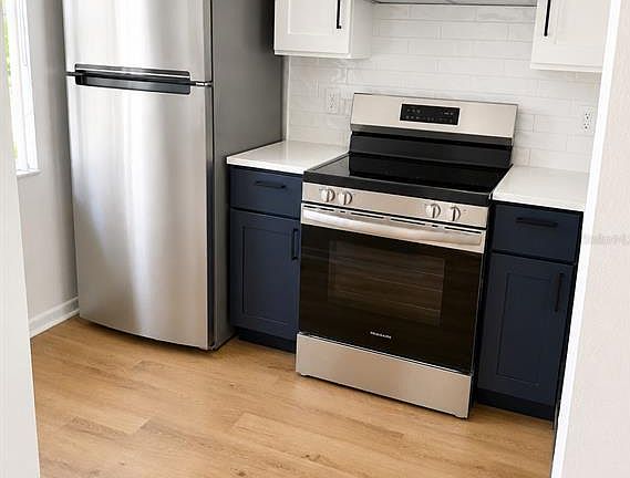 5th image of 1420 OAK HILL DRIVE #102