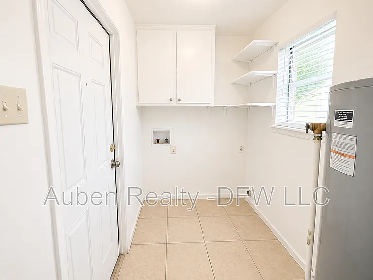 1615 N Alexander St — Photo 16