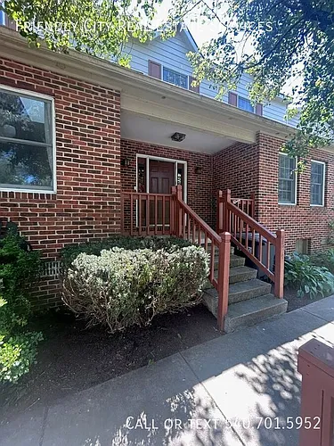 184 Emerald Dr Photo 1