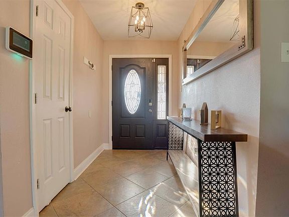 2nd image of 2039 Golfview Dr