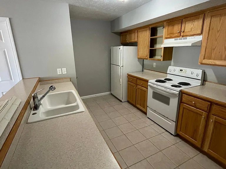 403 S Pike Ave — Photo 16