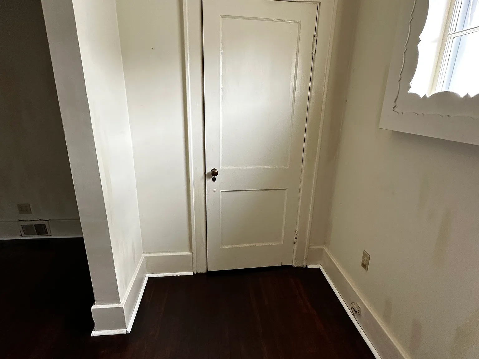 4 bed, 1600 sqft, $2,600 — Photo 1