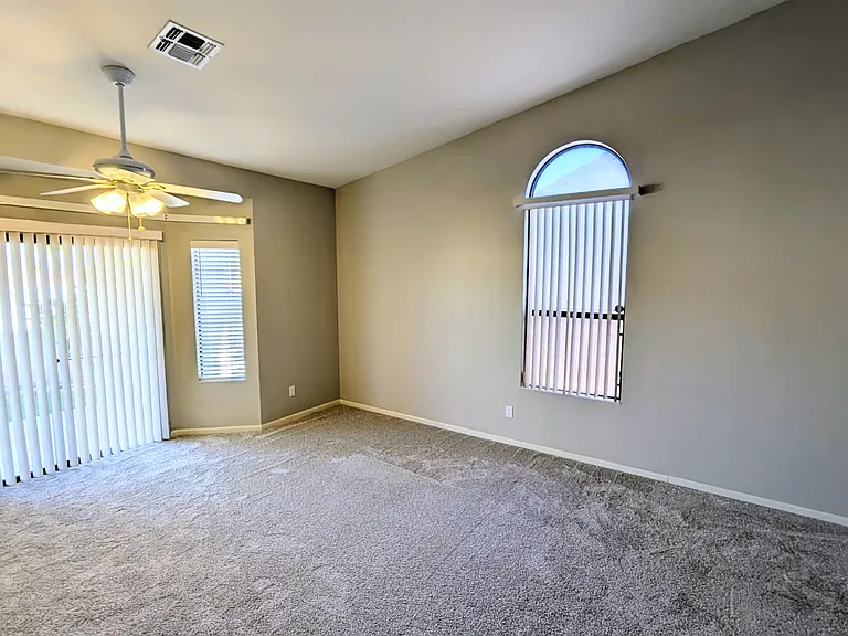 37985 S Eagle Dr — Photo 26