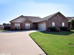 1700 Gardenia, Conway, AR 72034