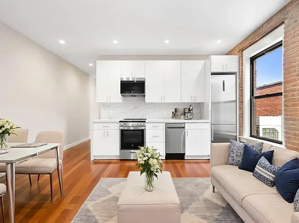 140 East 17th Street image 1 of 11