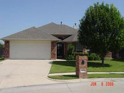 1st image of 8668 Lariat Cir