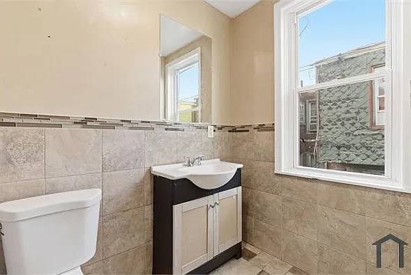 4120 N Darien St — Photo 6