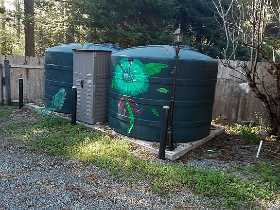 5000 gallons of water