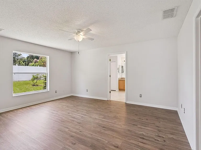 622 Delancey Dr — Photo 5