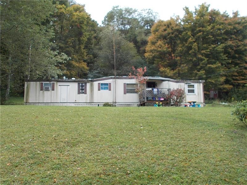 2nd image of 122 Valley Rd
