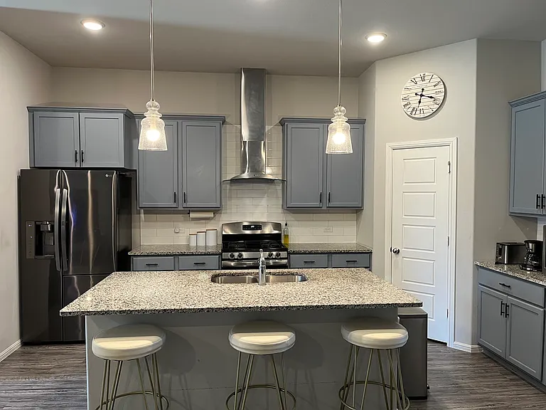 8709 Heliotrope Ln — Photo 14