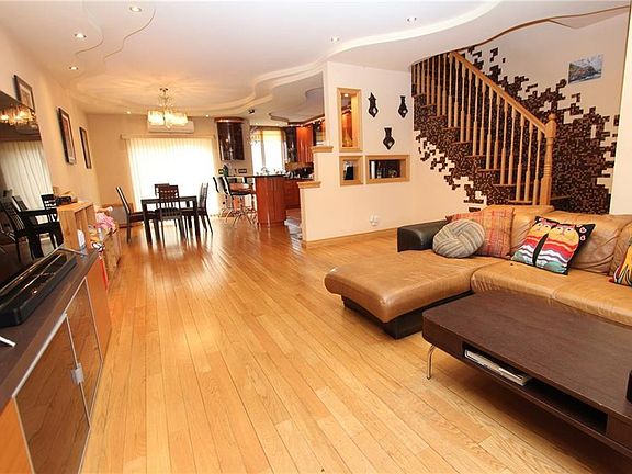 2nd image of 4325 Bedford Ave