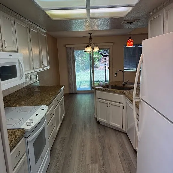 237 Sunridge Way — Photo 14