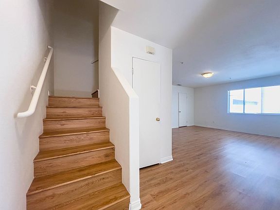2nd image of 553 E Angeleno Ave