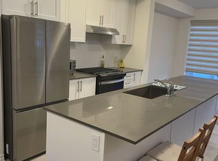 165 Village Gate Dr, Wasaga Beach, ON L9Z0G3