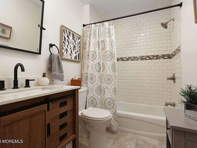 1015 Wedgewood Cir #1015 — Photo 14