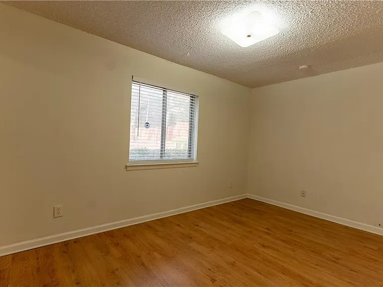 4266 Roswell Rd NE #K2 — Photo 8