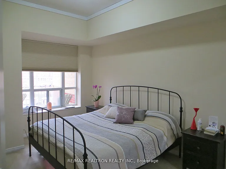 451 Rosewell Ave #607 — Photo 9