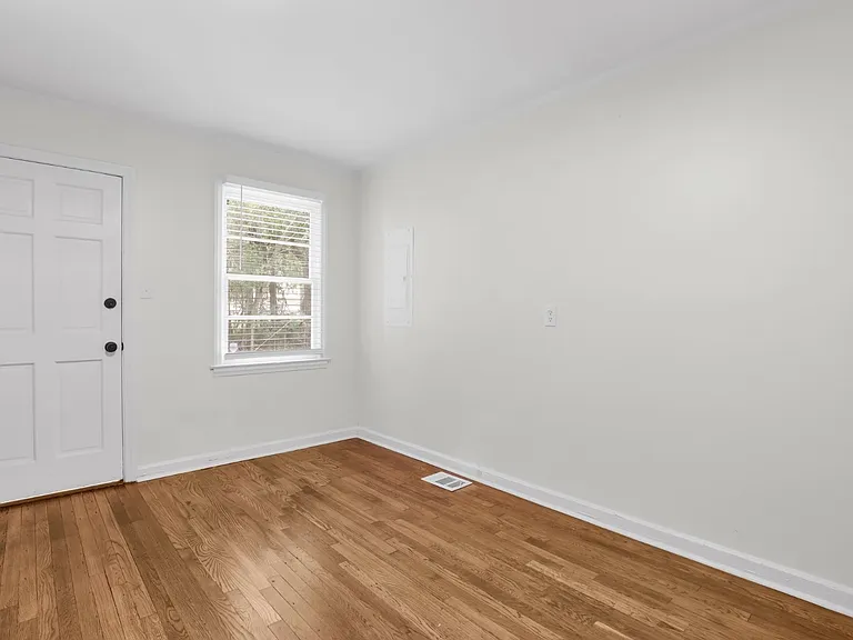 Unit Photo