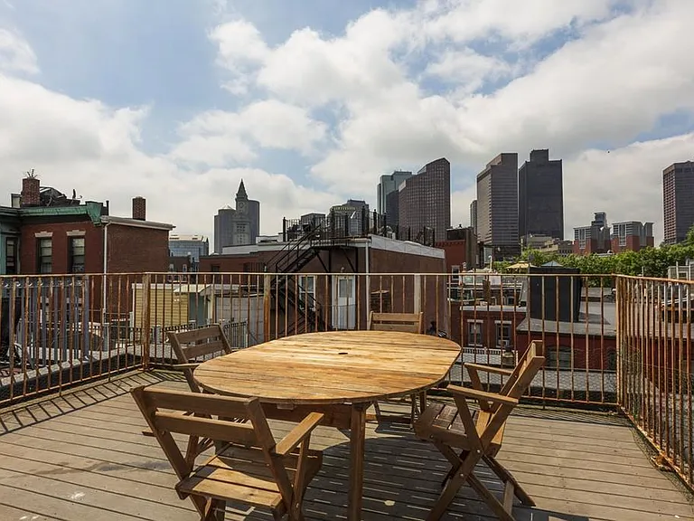 11 Bartlett Pl #4 — Photo 1