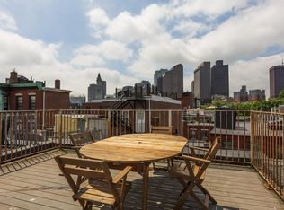 11 Bartlett Pl #4, Boston, MA 02113