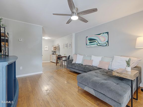 2nd image of 106 S Parkwood Dr #2