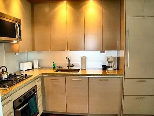 Rented by R New York | media 20