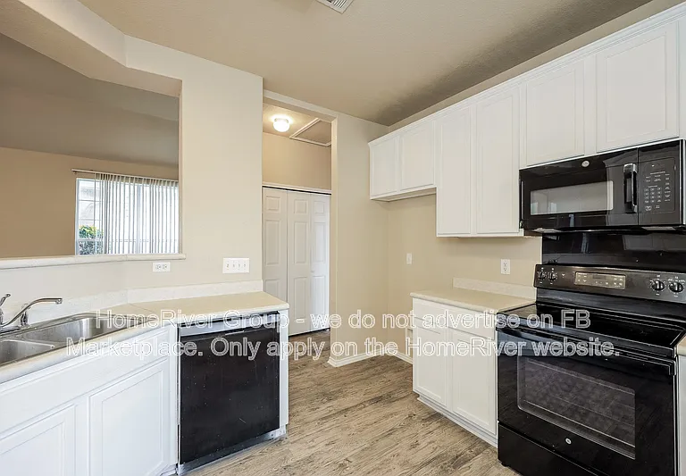 6763 Biscay Bay — Photo 9