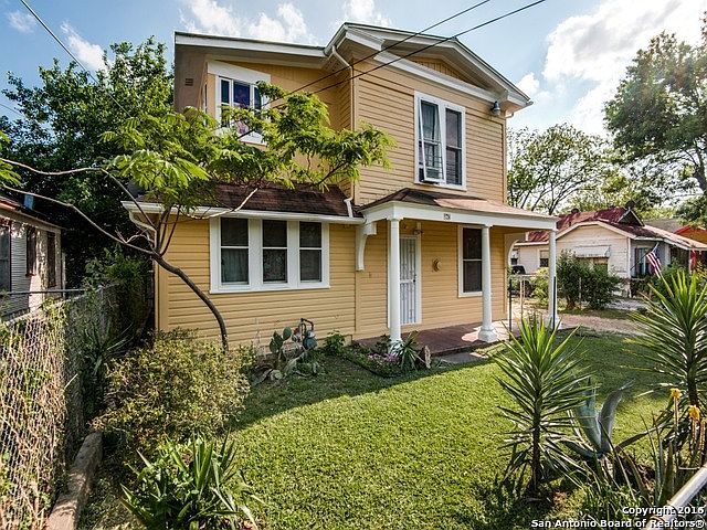 1st image of 226 Ray Ave