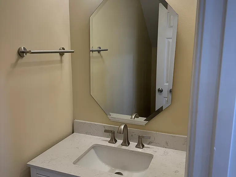 115 Windermere Dr #405 — Photo 21