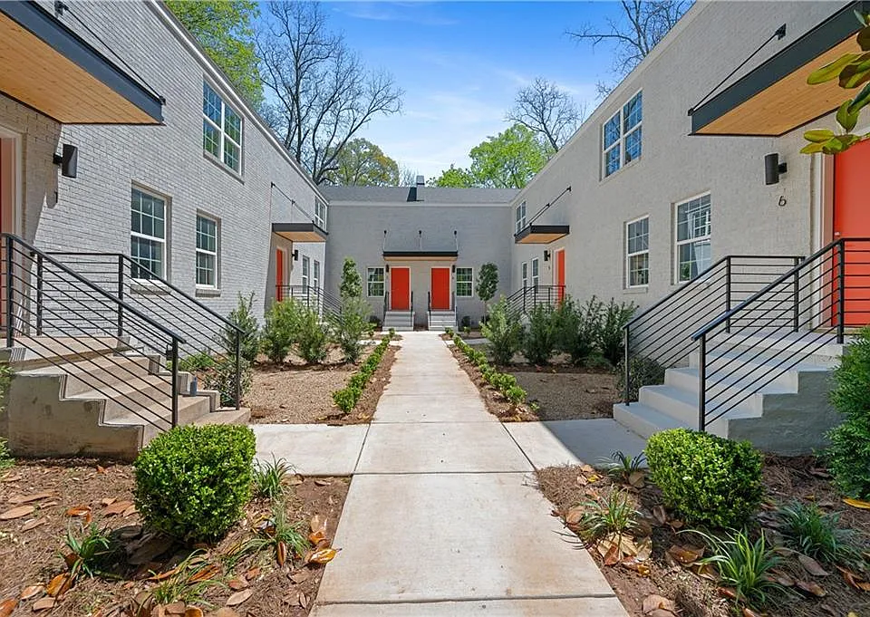 237 N Howard St NE #6