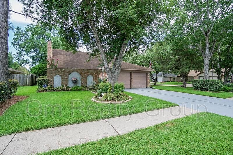 1st image of 1927 S Bend Cir